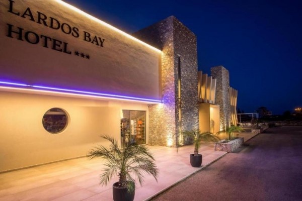 RELAX hotel LARDOS BAY